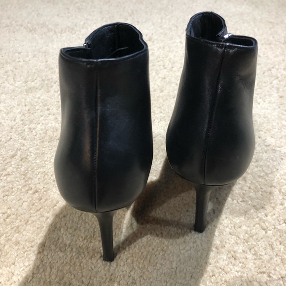 Michael Kors black pointy toed booties - Picture 3 of 6